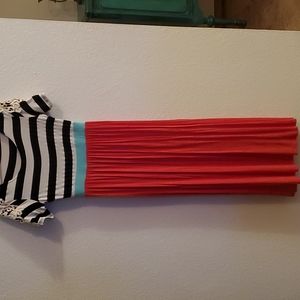 2 for $20 Short sleeve long dress in hot pink and black and white bodice.